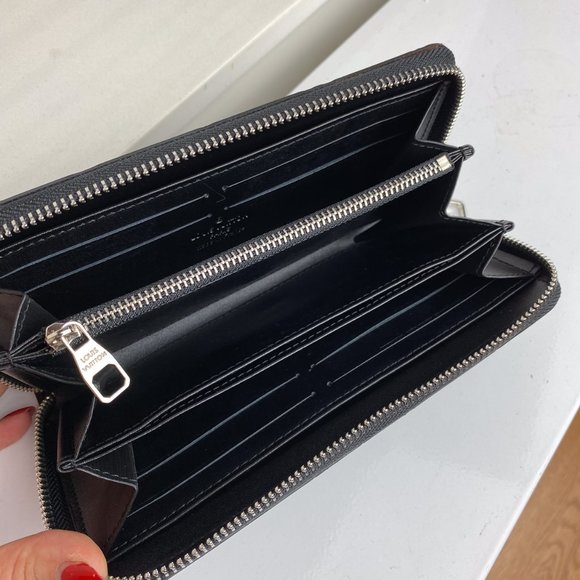 LV Zippy Wallet Black - Picture 3 of 3